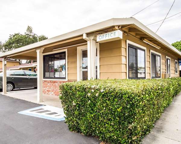 Exterior view - Rodeway Inn Monterey