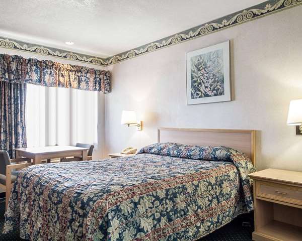  - Rodeway Inn Monterey