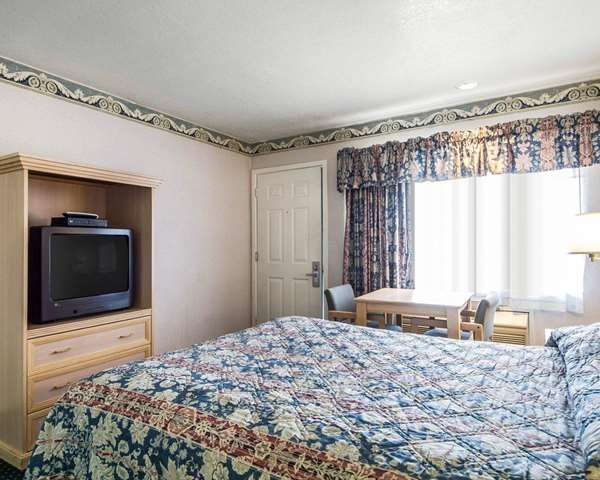  - Rodeway Inn Monterey