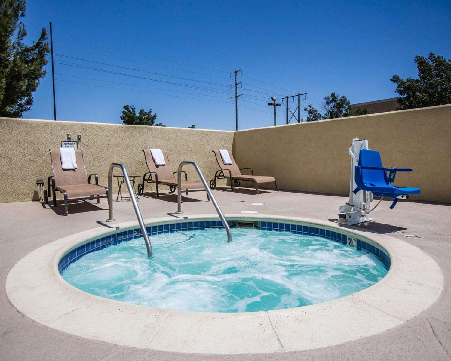 Comfort Suites Victorville I15, Exit 147, CA See Discounts