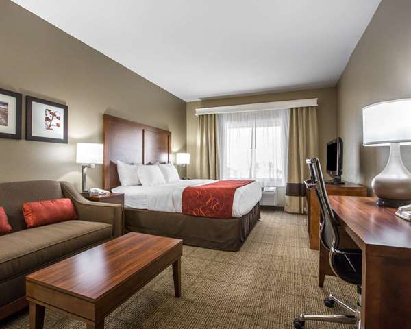 Suite - Comfort Suites Victorville - I-15, Exit 147