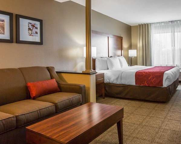 Suite - Comfort Suites Victorville - I-15, Exit 147