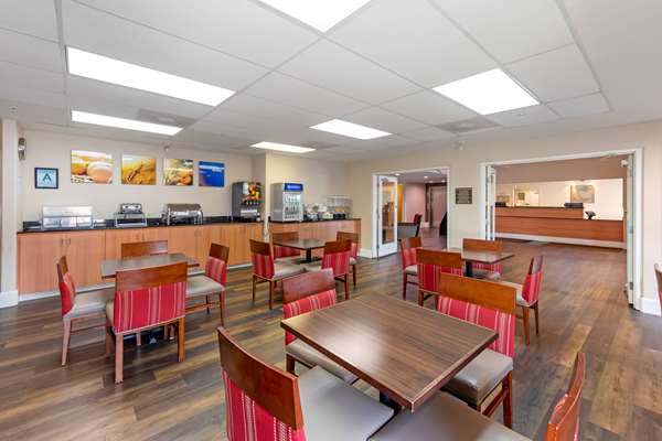 Amenities - Comfort Suites Victorville - I-15, Exit 147