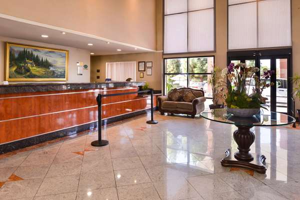  - Quality Inn & Suites Walnut - CA 60, Exit 21