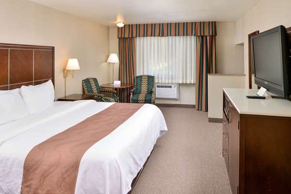 Suite - Quality Inn & Suites Walnut - CA 60, Exit 21