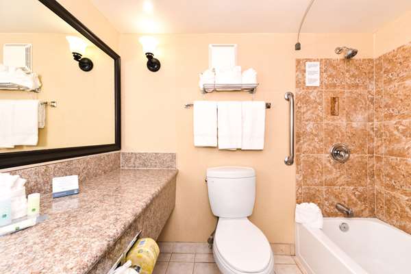  - Quality Inn & Suites Walnut - CA 60, Exit 21