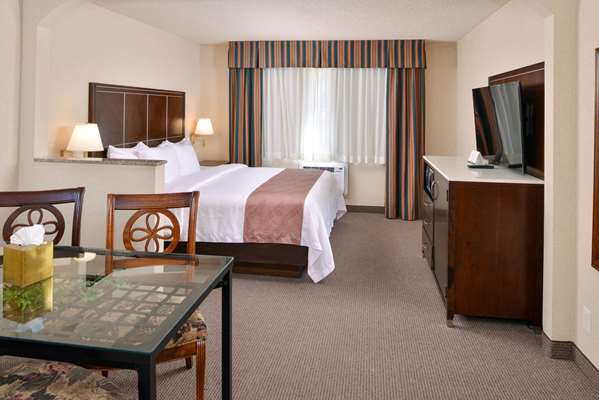 Suite - Quality Inn & Suites Walnut - CA 60, Exit 21