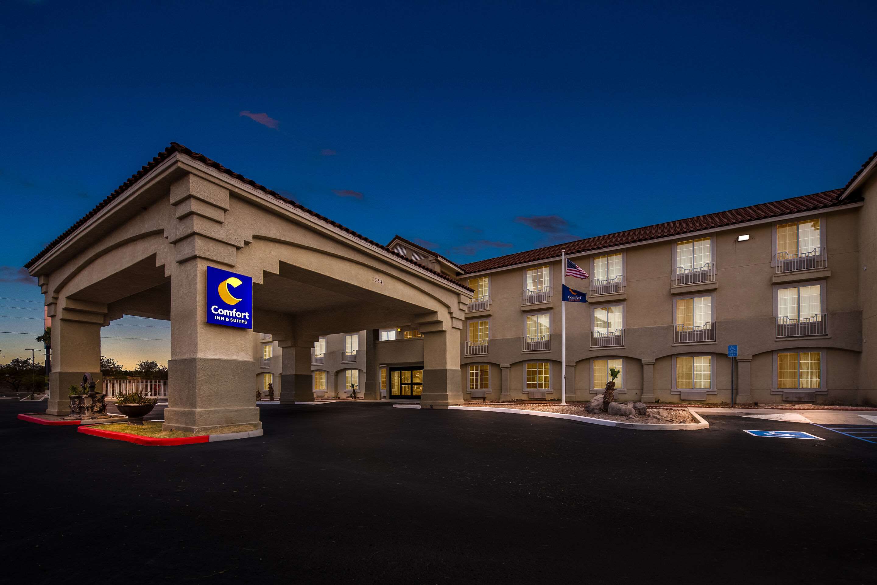 Hotel exterior | Comfort Inn & Suites El Centro I - 8