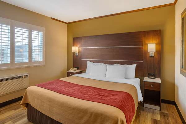  - Comfort Inn at the Harbor San Diego