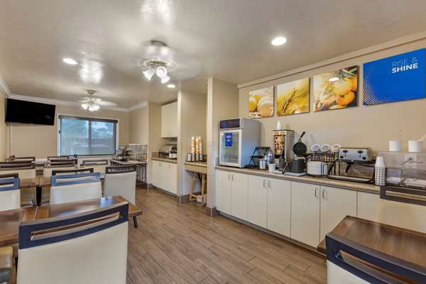 Amenities - Comfort Inn at the Harbor San Diego