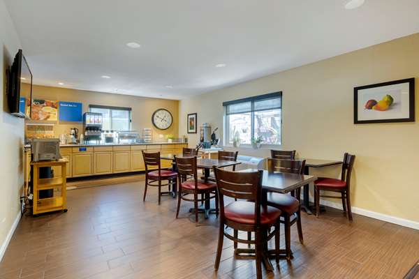 Amenities - Comfort Inn Gaslamp Convention Center San Diego