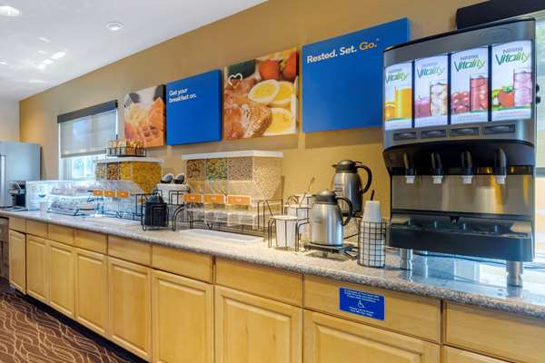 Amenities - Comfort Inn Gaslamp Convention Center San Diego