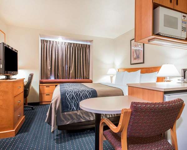Suite - Comfort Inn & Suites Salinas - US 101, Exit 328
