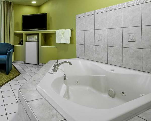 Suite - Comfort Inn Modesto
