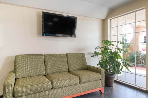  - Quality Inn & Suites Redwood Coast Crescent City