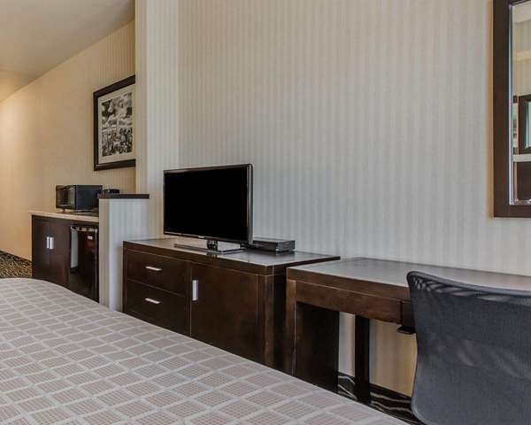Suite - Quality Inn Rosemead