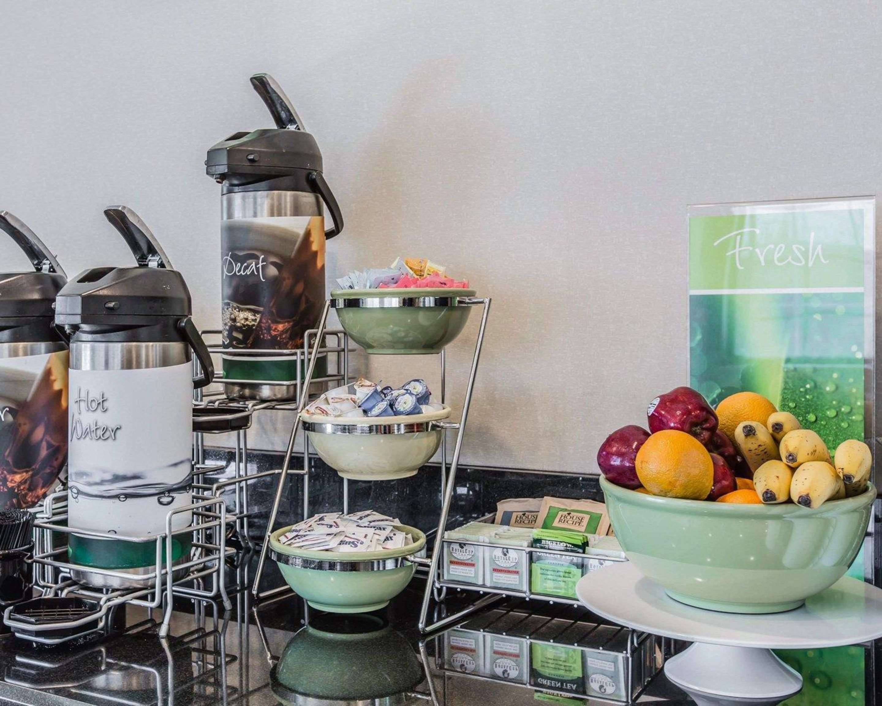 Breakfast counter | Quality Inn Rosemead - Los Angeles