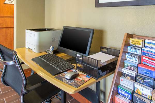 Conference Area - Comfort Inn & Suites SFO Airport South San Francisco