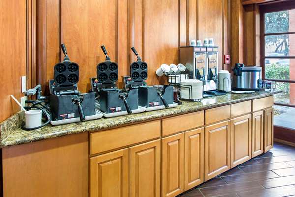 Amenities - Comfort Inn & Suites SFO Airport South San Francisco