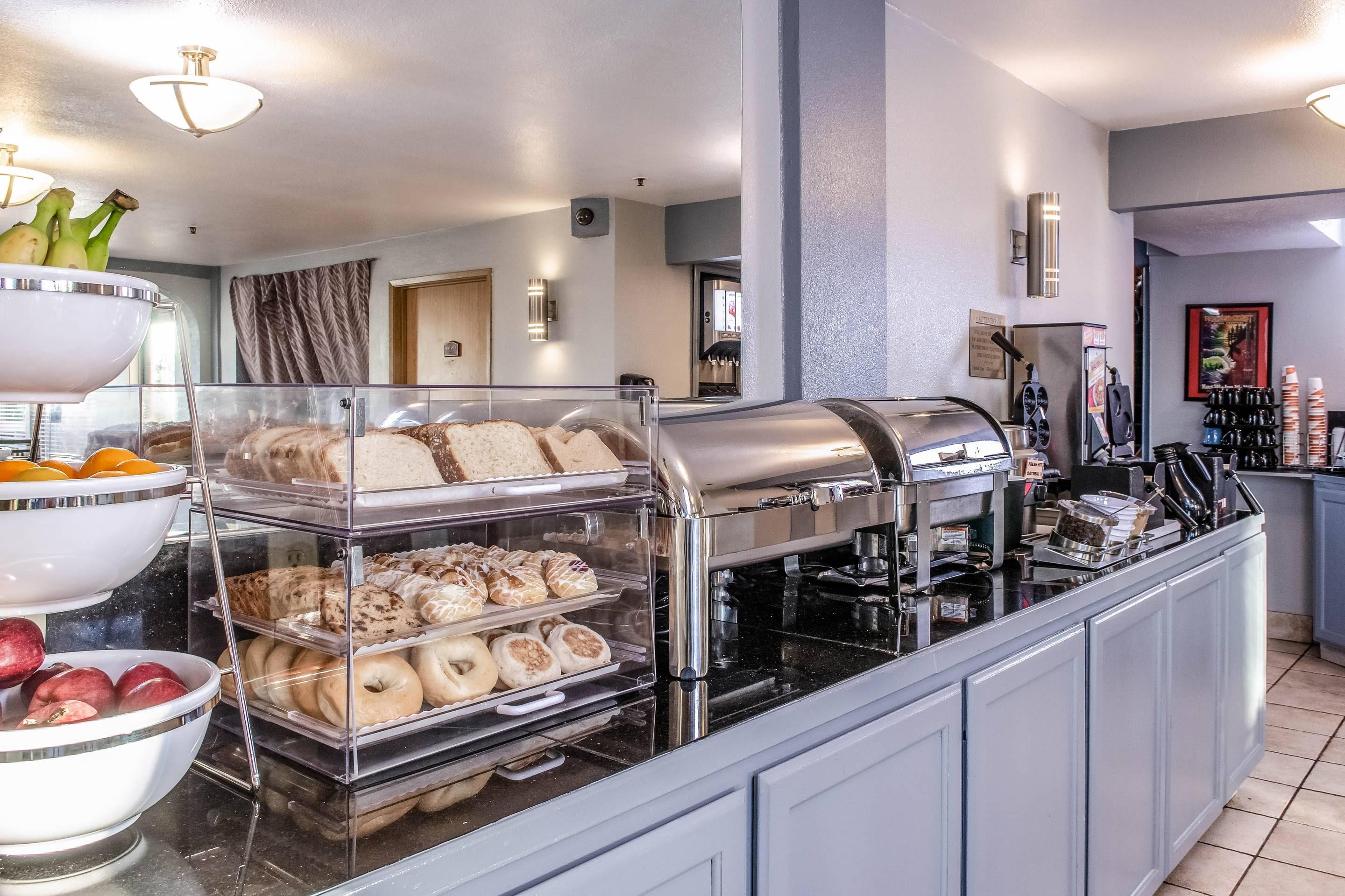 Breakfast counter
