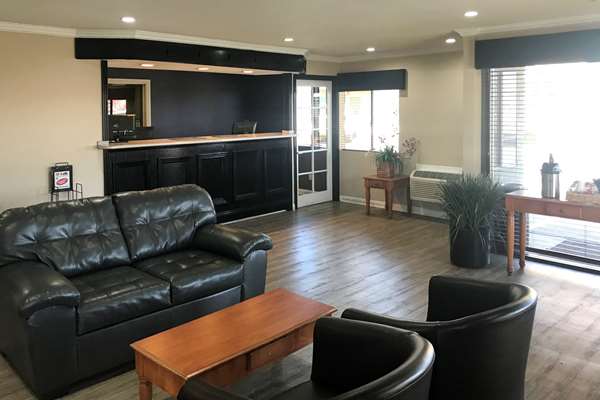  - Rodeway Inn Mills Mall Ontario