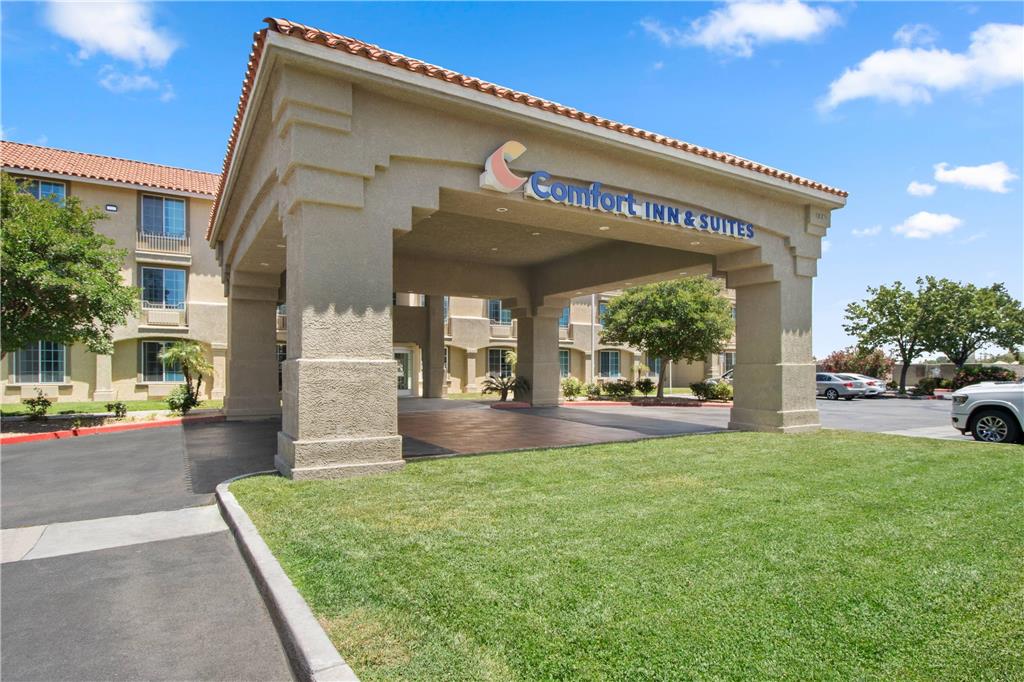 Comfort Inn & Suites