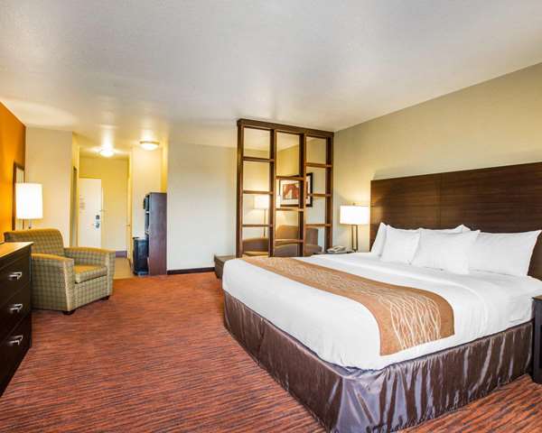 Suite - Comfort Suites Clovis