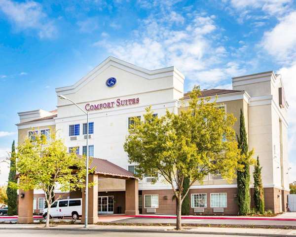 Exterior view - Comfort Suites Clovis