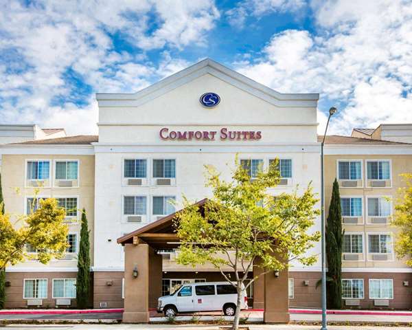 Exterior view - Comfort Suites Clovis