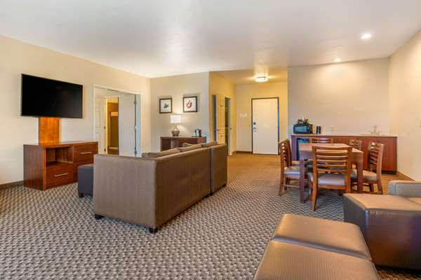 Suite - Comfort Inn & Suites Galt