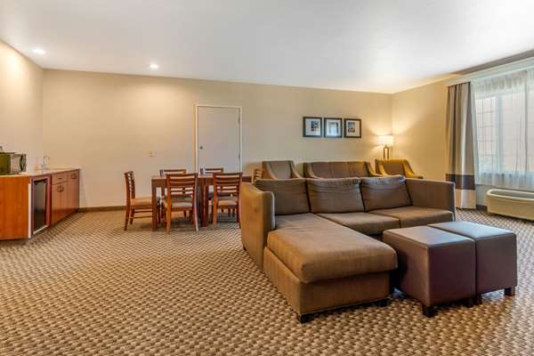 Suite - Comfort Inn & Suites Galt