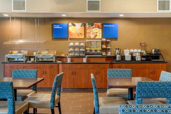 Amenities - Comfort Inn & Suites Galt