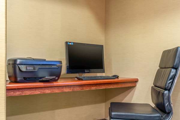 Conference Area - Comfort Inn & Suites Galt