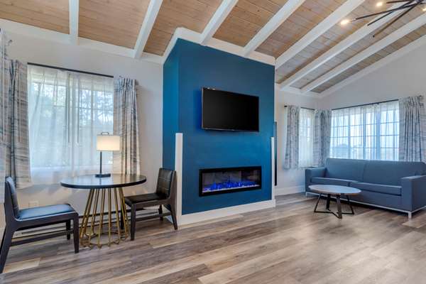  - Comfort Inn Carmel