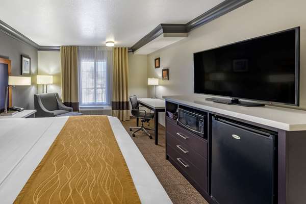  - Comfort Inn & Suites North Hollywood