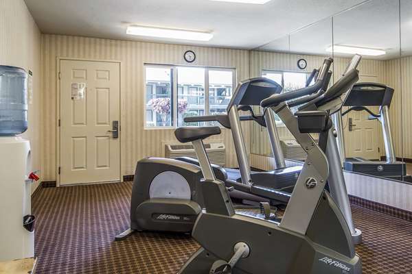 Fitness/ Exercise Room - Quality Inn Half Moon Bay