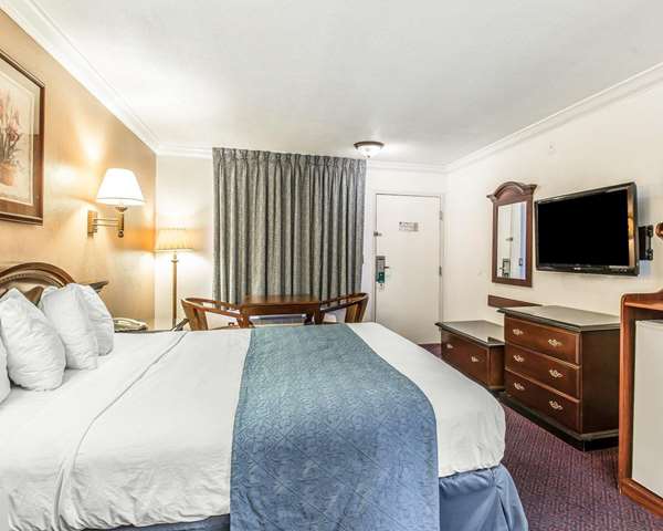  - Quality Inn Hemet