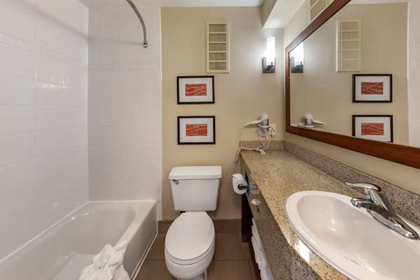 Suite - Comfort Inn Ventura - US 101, Exit 68