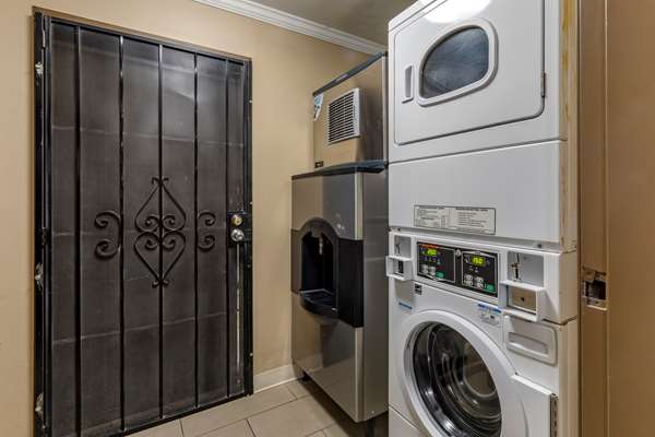 Amenities - Comfort Inn Ventura - US 101, Exit 68