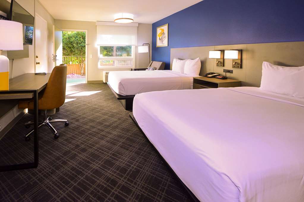 COMFORT INN ENCINITAS NEAR LEGOLAND-guestroom-Guest Room,On-Site.jpg