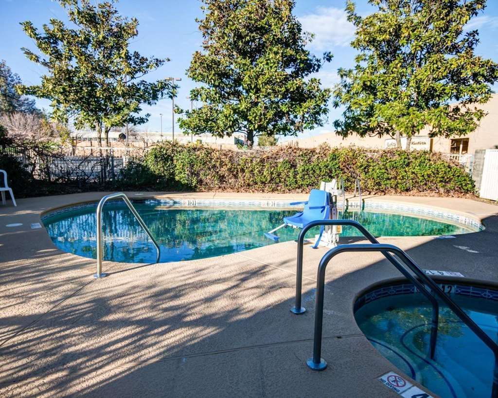 COMFORT INN REDDING NEAR I-5, photo 6