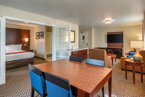 Suite - Comfort Inn Cordelia Fairfield - I-80, Exit 41