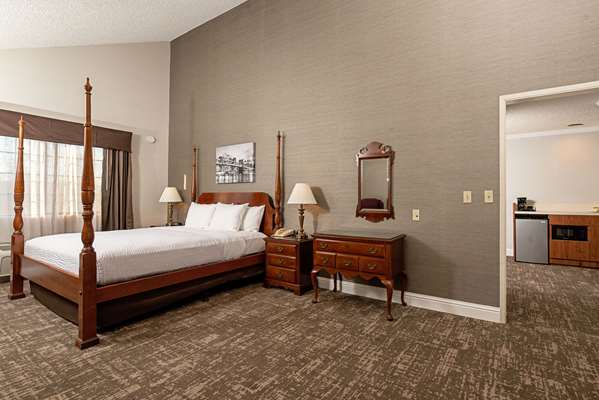 Suite - Clarion Hotel Silicon Valley San Jose