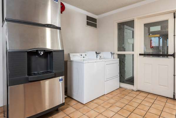 Amenities - Clarion Hotel Silicon Valley San Jose