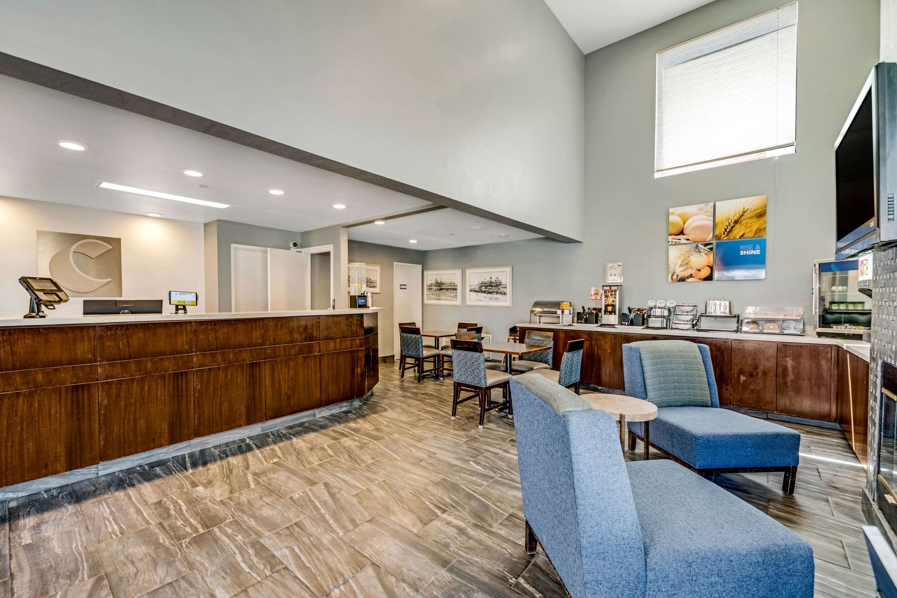 Hotel lobby | Comfort Inn Beach/Boardwalk Area