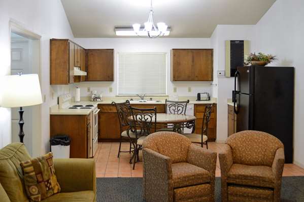Suite - Quality Inn Yosemite Valley Gateway Mariposa