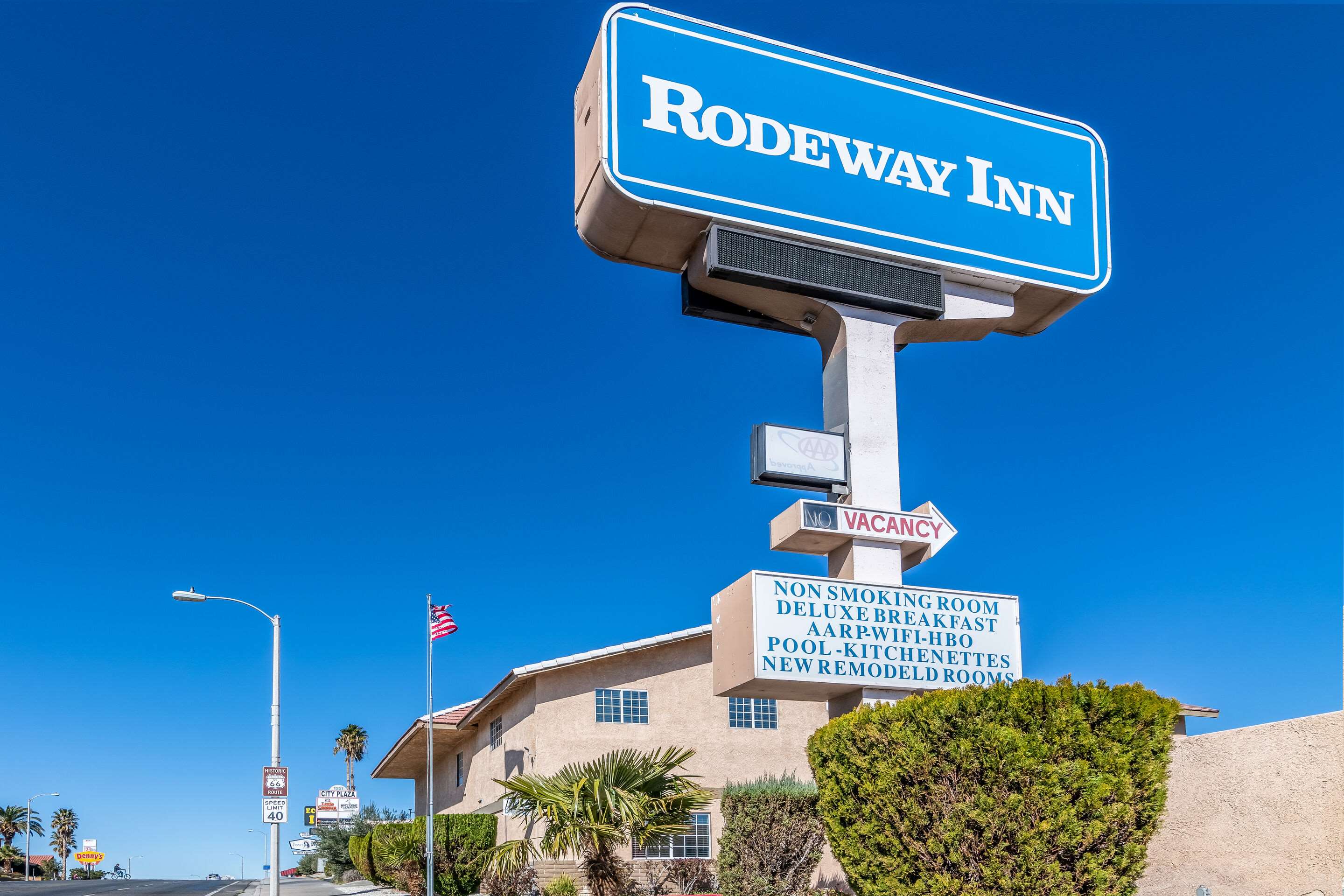 Hotel exterior | Rodeway Inn On Historic Route 66