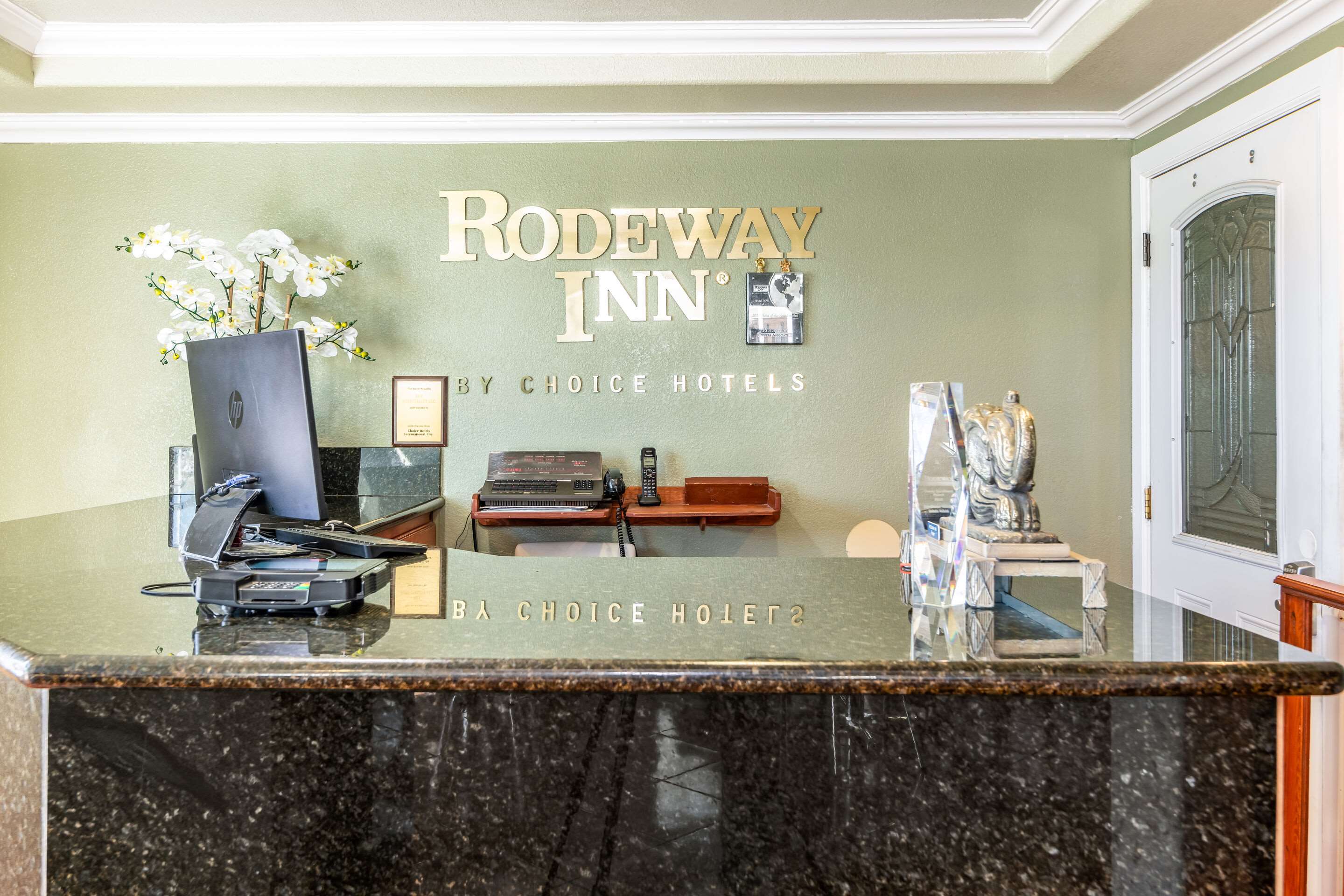 Front desk | Rodeway Inn On Historic Route 66