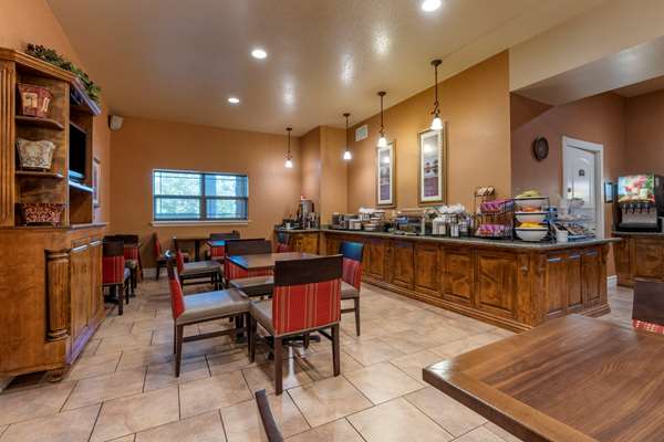 Amenities - Comfort Inn & Suites Ukiah