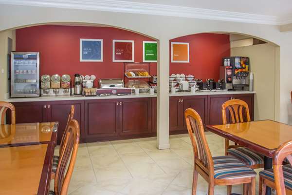 Amenities - Comfort Inn Hawthorne